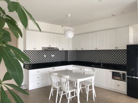 Cho thuê căn hộ Palm Heights 2 phòng ngủ, 2 nhà vệ sinh, giá 15 triệu bao phí, full nội thất