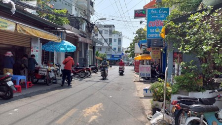 Về Quê Sinh Sống Bán Rẻ Nhà diện tích 26,8m² Phạm Văn Hân, Bình Thạnh