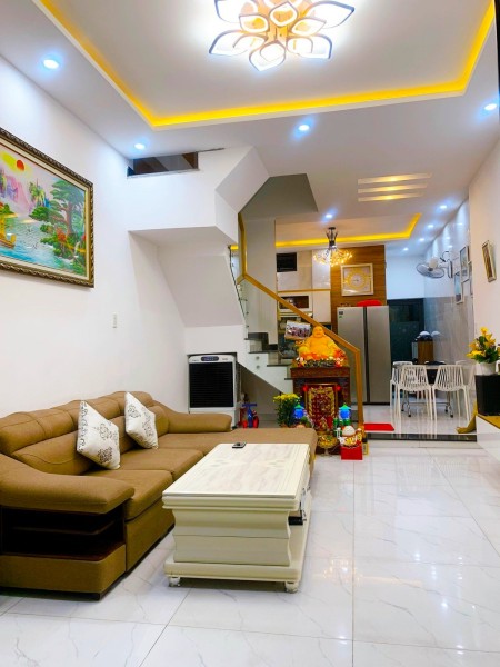 Kẹt tiền bán gấp căn nhà Lý Tự Trọng, Hải Châu, 67m2x2T, chỉ 3.7 Tỷ TL