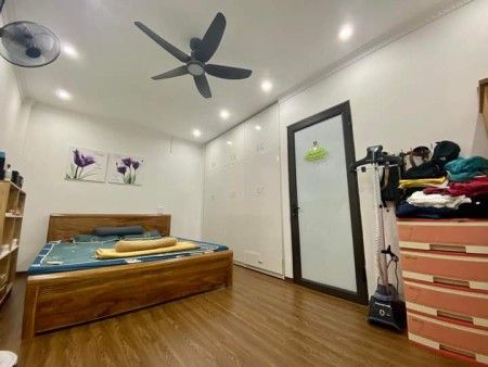 Cực hiếm cực sốc Long Biên ô tô đỗ cửa 5 tầng mới cong 43m2 nhỉnh 3 tỷ lh 0981398926
