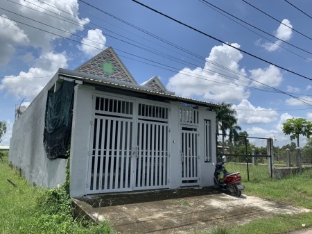 Bán nhà đất mt nhựa Basa Phước Hiệp Củ Chi giá 5ty450tr diện tích 500m2 TC 300m2