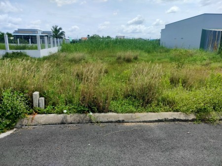 Có lô đất ở phước hậu cần bán giá 500 triệu, bao công chứng sang tên ngay