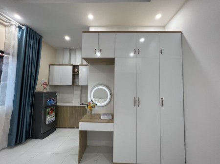 Bán toà căn hộ dịch vụ co cấp Quan Hoa, dtsd 110m2, giá bán 21. tỷ, tổng 27 phòng, khu an ninh