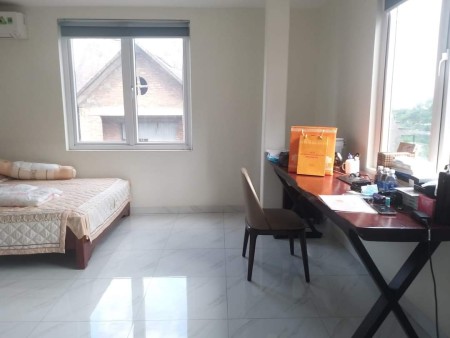 Bán nhà Nguyễn Khuyên. Lô góc, kinh doanh lớn. 50m, giá bán 10.xx tỷ lh 0849030588