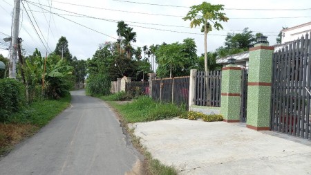 Bán gấp lô đất lọt khe (6x20) giá 1 tỷ 530 ở đường Bà Điểm, Hóc Môn sổ hồng riêng, ở ngay