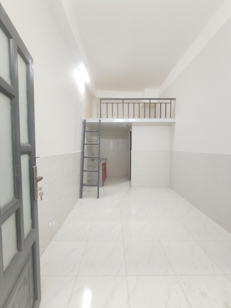 Trống Phòng Rộng Ở 4 Người Gò Vấp, Có Gác Lửng + Nội Thất Cơ Bản