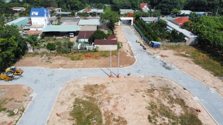 Bán đất Bến Cát mặt tiền ĐT 741, sát cây xăng Lộc Phát, nguồn Ngộp bàn giao đầy đủ giấy tờ