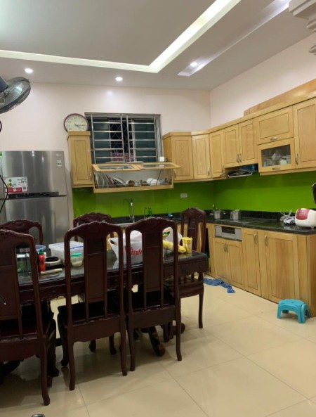 Bán nhà Hồ Tùng Mậu, dân xây, 2 thoáng, diện tích 50m2, 4 tầng, nhỉnh 5 tỷ xíu