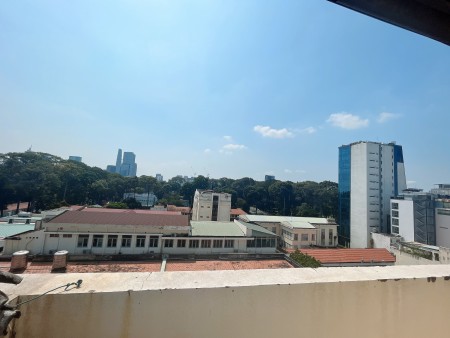 Cần cho thuê sân thượng 51 - 53, Võ Văn Tần, phường 6, Quận 3, dtsd 180m² giá 55 triệu