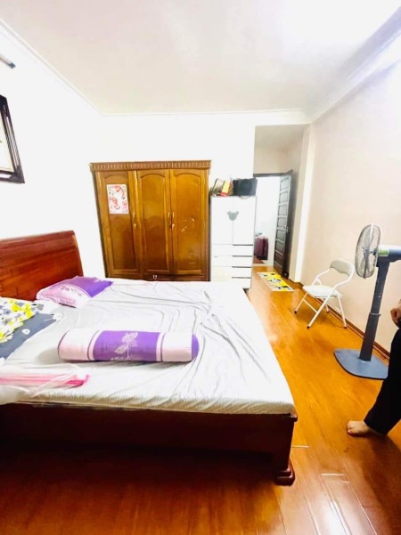 Nhà phố Thành Thái 5 tầng 38m² ô tô qua cửa giá bán chỉ với 4,5 tỷ đồng