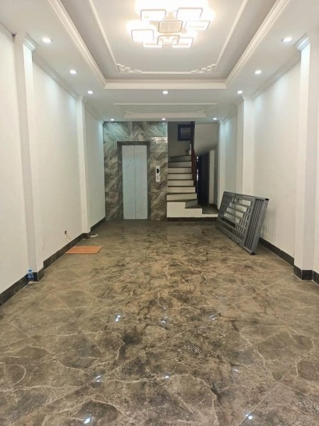 Nhà Mặt Phố Trường Chinh, DT 49m2, 7 tầng, mt 4,2m, vỉa hè, thang máy, kinh doanh đỉnh, giá 18,5 tỷ