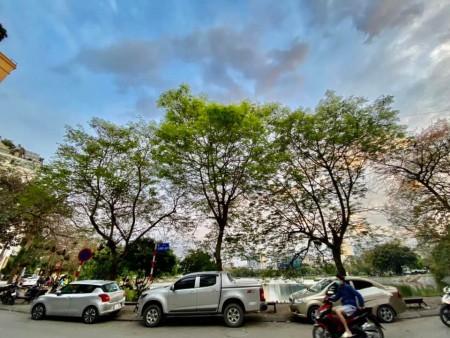 Bán lô đất Hồ Ba Mẫu, ô tô tránh, gần hồ, 61m2, giá 15.5 tỷ liên hệ 0902317688