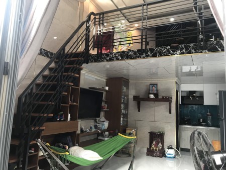 Chính chủ bán nhà đường CMT8, Tân Bình, dtsd 40m, giá bán chỉ 4 tỉ