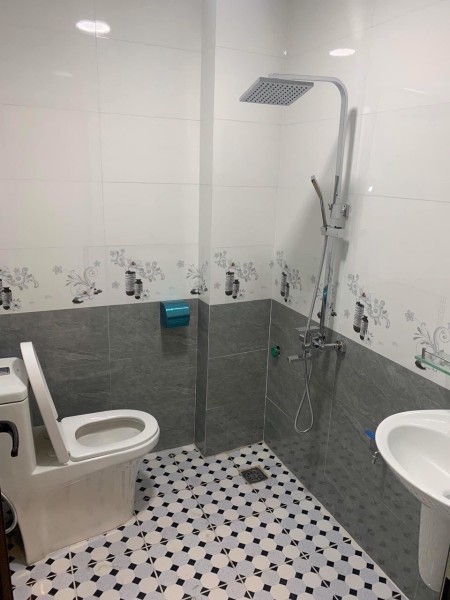 Nhà lô góc ở luôn cạnh KĐT Hinode Royal Park 4 tầng ô tô kinh doanh nhỉnh 4 tỷ
