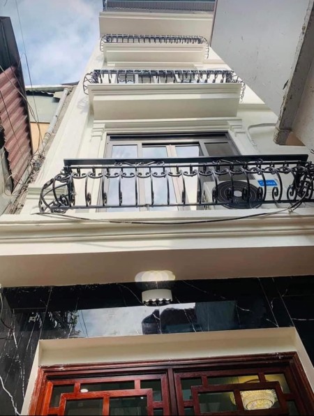 Phạm Văn Đồng diện tích sử dụng 48m2 giá bán chỉ 4.2 tỷ, cách Ô Tô 30m
