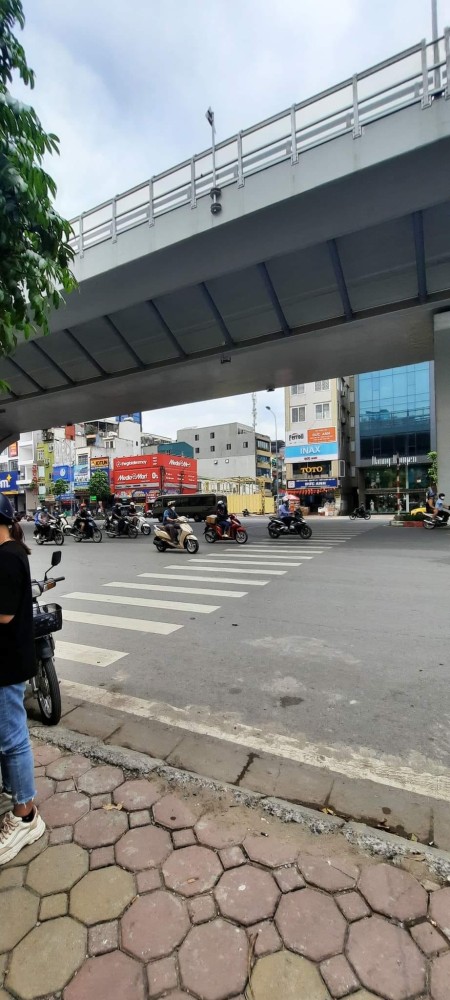 Đi đến slide 1