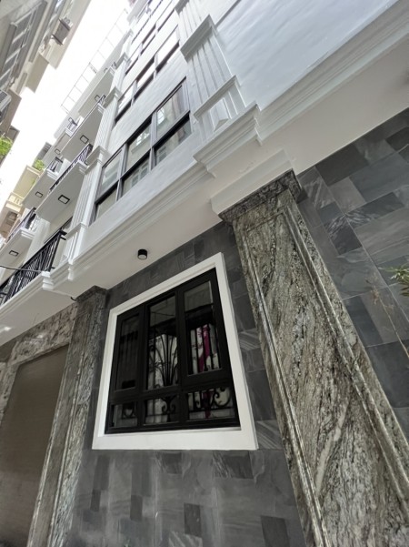 Siêu phẩm Phùng Chí Kiên nhà mới diện tích 42m2 6 tầng thang máy giá chỉ 10 tỷ