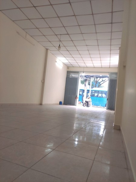 Bán tòa nhà 7 tầng mặt tiền Âu Cơ, diện tích sử dụng 135m2 đang cho thuê 120 triệu