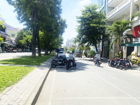 Đi đến slide 3