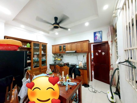Hẻm 12 đường 339 Phước Long B Dt Khủng 100m2 ( 5*20) giá bán chỉ 7.8 tỷ
