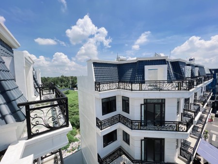 Đi đến slide 4