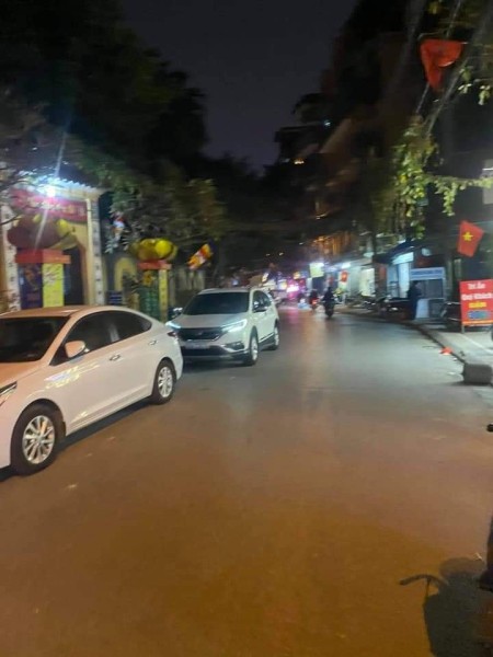 Nhỉnh 2 tỷ đồng có ngay nhà phố Nguyễn Lương Bằng, sổ đổ chính chủ ngõ thông tứ tung