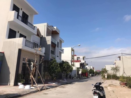 Bán đất tuyến 2 đường Thanh Niên- Ngọc Xuyên- Đồ Sơn liên hệ 0936586388