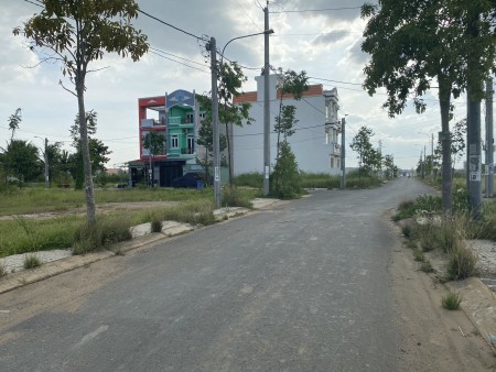 Đất Bình Tân giá rẻ 1tỉ2 diện tích sử dụng 85m2 sổ hồng riêng
