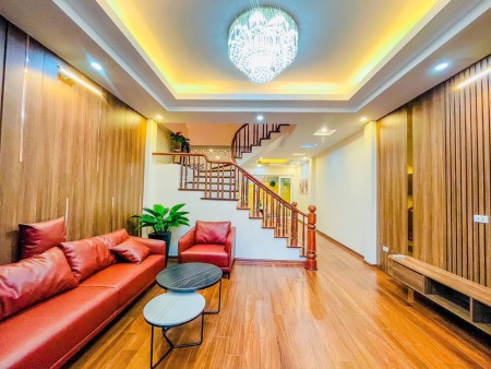 Bán nhà phố Văn Cao khu phân lô diện tích 68m2, 4 tầng mt 4.8m, giá bán chỉ 11.8 tỷ