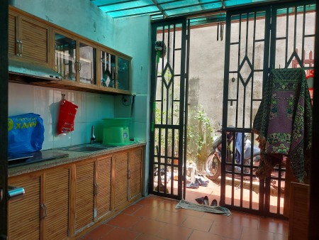 Cần bán nhà 3 tầng đúc diện tích rộng ngõ to giá bán 6,3 tỷ đồng TL