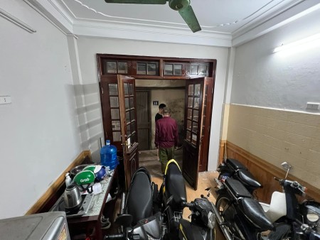 Bán nhà ngõ chợ Hồng Mai, ngõ ô tô 22m, giá bán chỉ nhỉnh 4 tỷ, pháp lý chuẩn