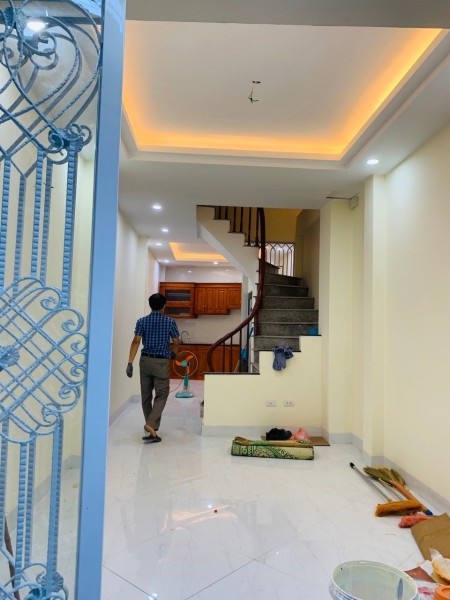 Bán nhà siêu phẩm Văn Quán, Hà Đông diện tích sử dụng 50m2, giá 3.95 tỷ