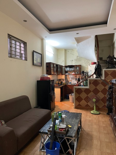 Bán nhà riêng Quận Cầu Giấy diện tích 50m² x 5 tầng, MT 4m giá bán chỉ 5,5 tỷ đồng