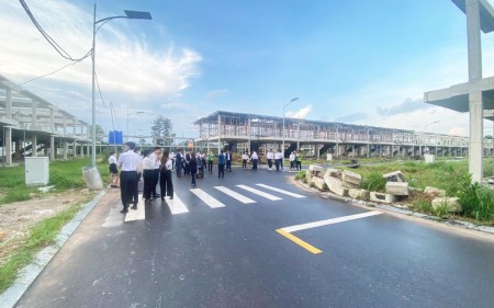 Đi đến slide 2