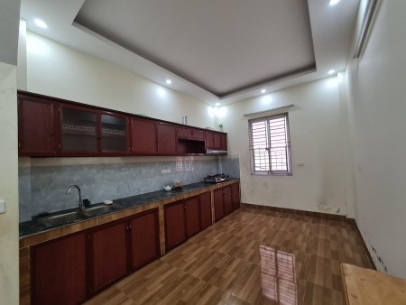 Cần bán nhà đường Lê Lợi, Hà Đông, trung tâm, phố cổ, gần chợ Hà Đông