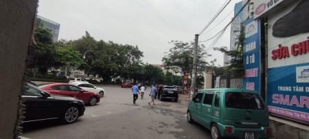 Bán Lạc Long Quân Tây Hồ ngõ thông giao thông thuận tiện dt 45m2, 5 tầng giá 5 tỷ