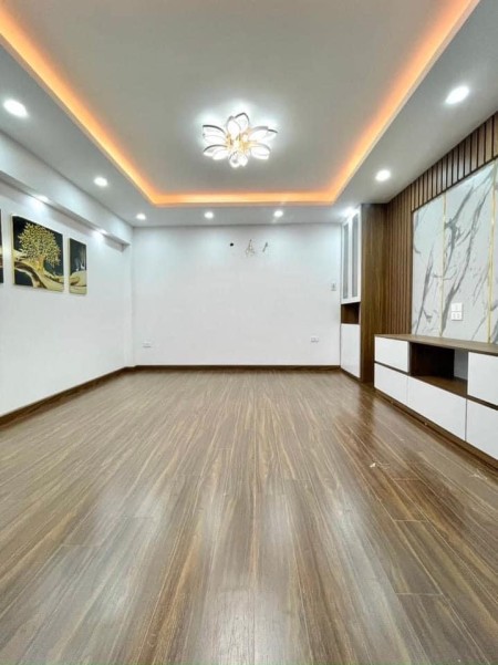 Bán nhà đẹp Bùi Xương Trạch ngõ rộng FULL tiện ích nhà đúc 5 tầng chắc chắn