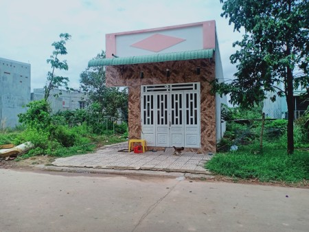 Vỡ nợ bán nhà rộng 150m2 có cho thuê full phòng thu nhập cao, đường thông dài có SHR