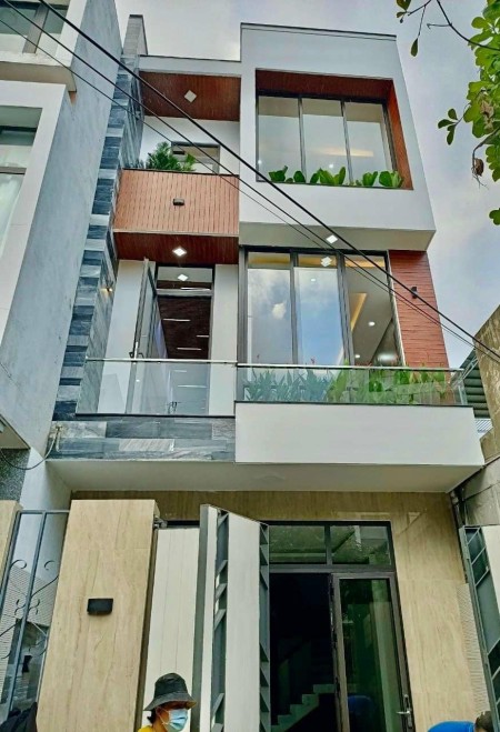 Bán nhà diện tích 5x20 kinh doanh, TT Bến Xe, Cẩm Lệ, giá rẻ, liên hệ 0393.252.555