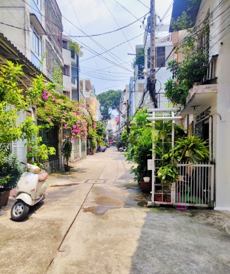 Cho thuê nhà nguyên căn dtsd 75m2 Hẻm Nguyễn Tri Phương, Quận 10 giá tốt thị trường