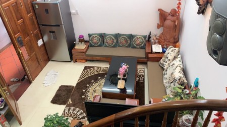 Bán nhà đẹp ở ngay khu dân xây đầy đủ nội thất Nguyễn Văn Cừ Long Biên, Hà Nội