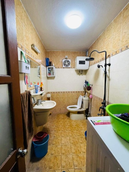Bán nhà đường Gia Thuỵ Long Biên Hà Nội dtsd 70m2, 5 tầng giá 6.7 tỷ, ô tô 7 chỗ kinh doanh