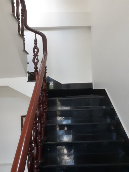 Bán Nhà Gấp Lê Văn Lương, Quận 7, giá 2,5 tỷ tiện ích đủ, giá tốt đầu tư
