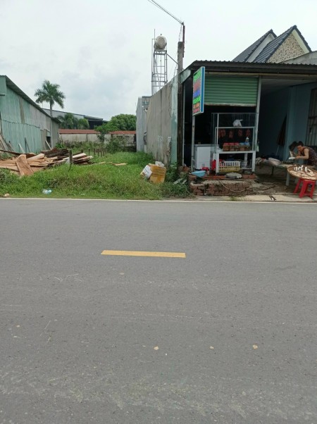 Chính chủ bán lô đất mặt tiền đường DT 833B sổ hồng riêng, xây dựng tự do chỉ 1,35 tỷ