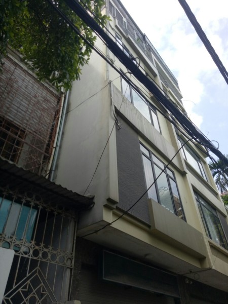 Bán nhà cầu giấy hai mặt thoáng ô tô vào nhà thiết kế đẹp thông thoáng