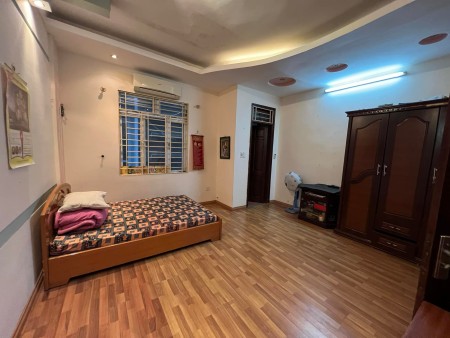 Trung tâm Hai Bà Trưng, nhà rộng giá rẻ, DTSD 50m² giá chỉ 3,4 tỷ đồng