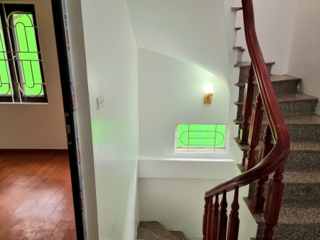Bán nhà 5 tầng Yên Hòa đẹp như mới nội thất sang trọng vị trí trung tâm DT 32m2 mt 4,9m giá 4 tỷ