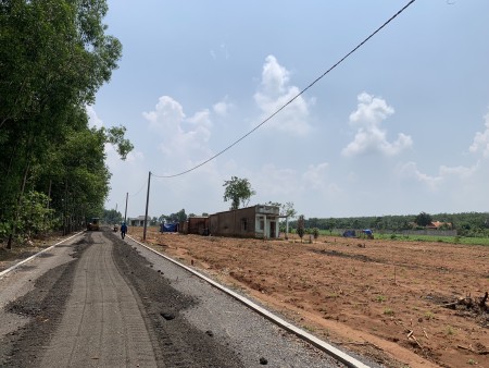Đất Đẹp Đường Nhựa - Ngay Trung Tâm Hành Chính xã Phước Bình - Giá Đầu Tư