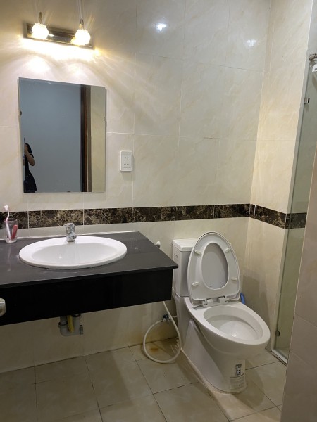 Tôi cần cho thuê chung cư cao cấp Giai Việt Quốc Cường lh 0939353599
