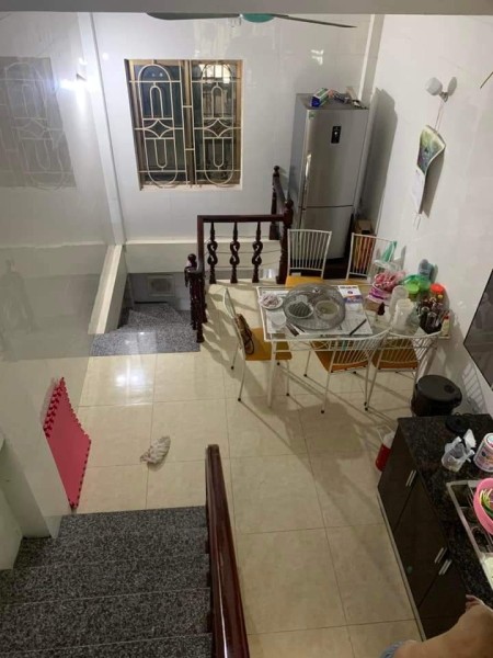 Nhà phân lô vỉa hè rộng kinh doanh siêu đỉnh, thiết kế lệch tầng giá ưu đãi